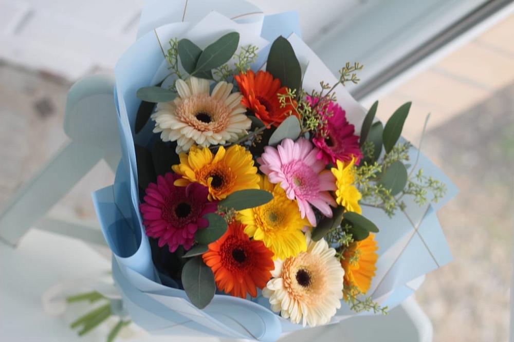 Букет цветов из: Герберы в Двубратском