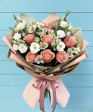 Букет цветов из:  Розы, Альстромерии и Лизиантусы в Двубратском
