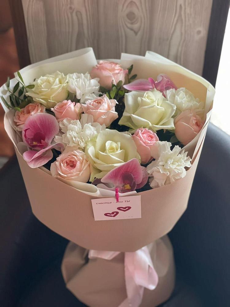 Букет цветов из: Орхидеи, Розы и Гвоздики в Двубратском