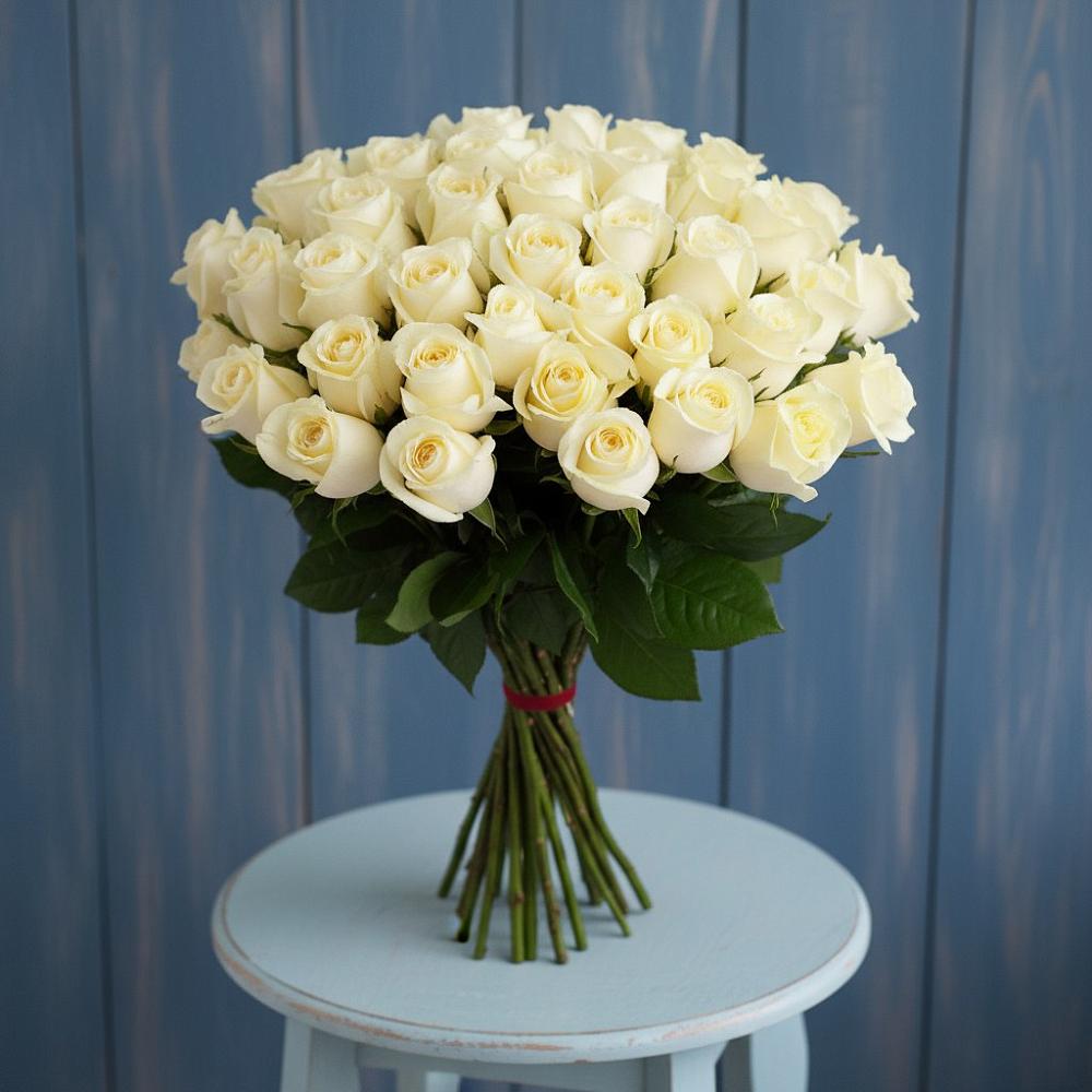 Букет 51 Белая роза Эдлесс Лав в Двубратском