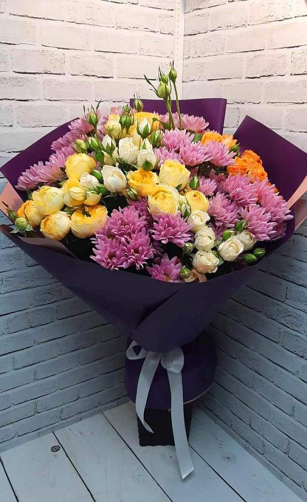 Букет цветов из: Хризантемы и Розы в Двубратском