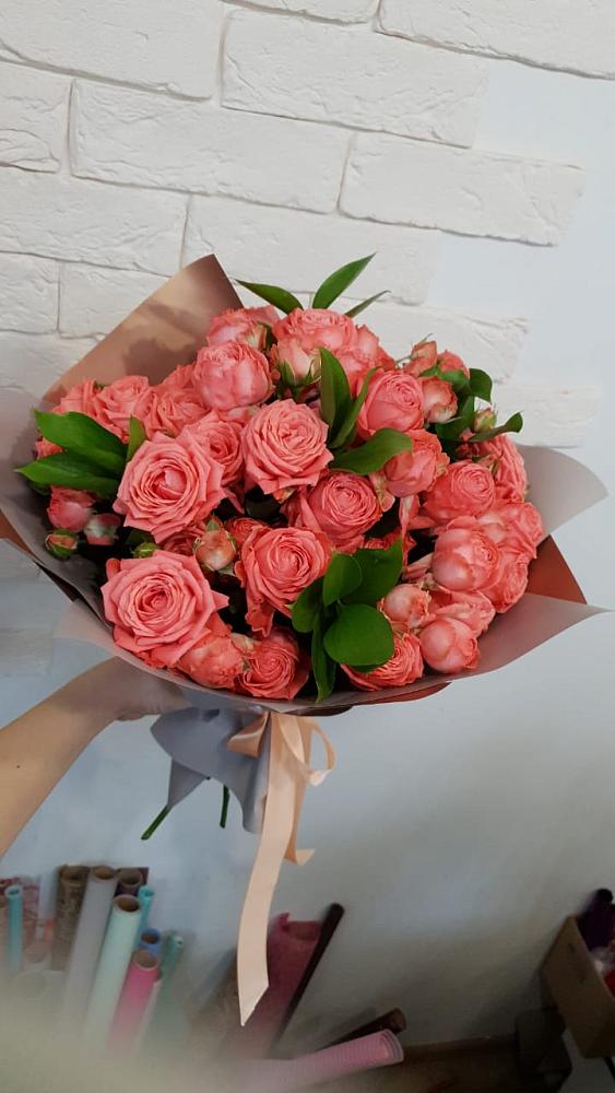 Букет цветов из: Розы в Двубратском