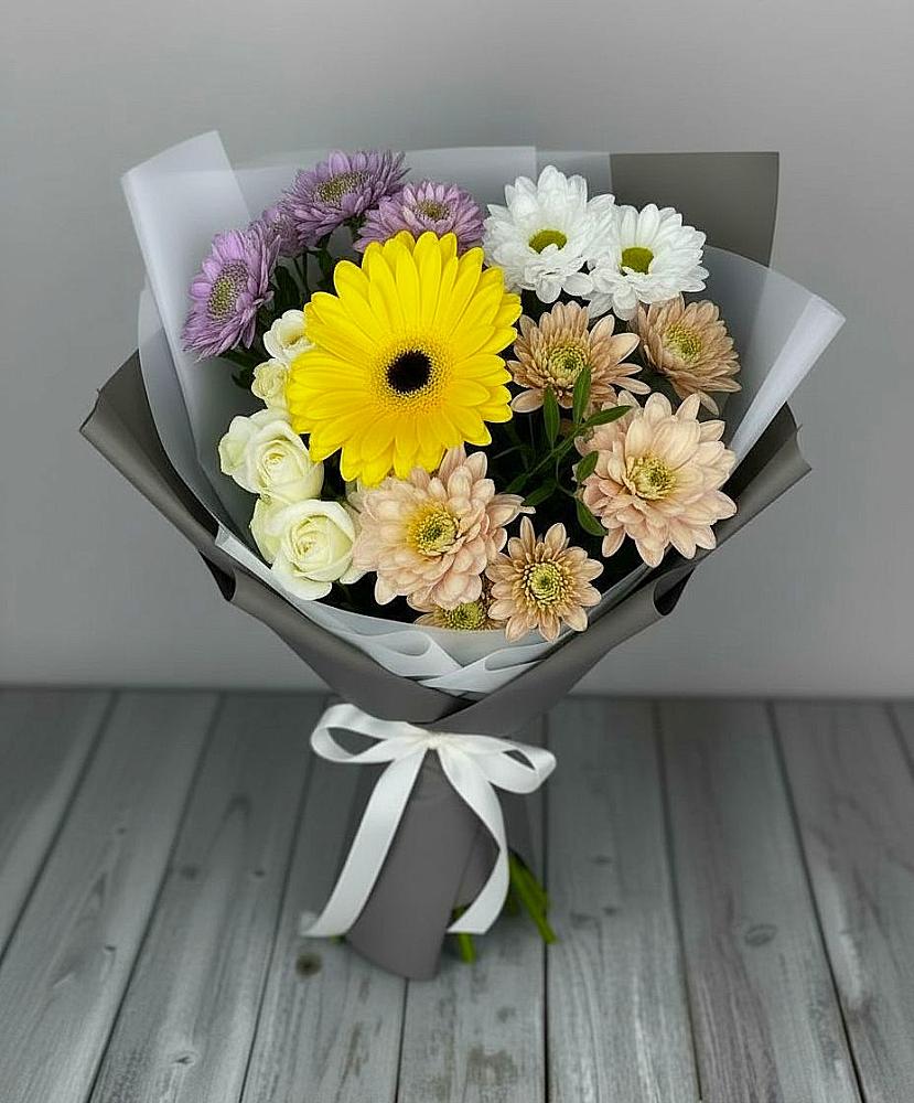 Букет цветов из: Розы, Герберы и Хризантемы в Двубратском