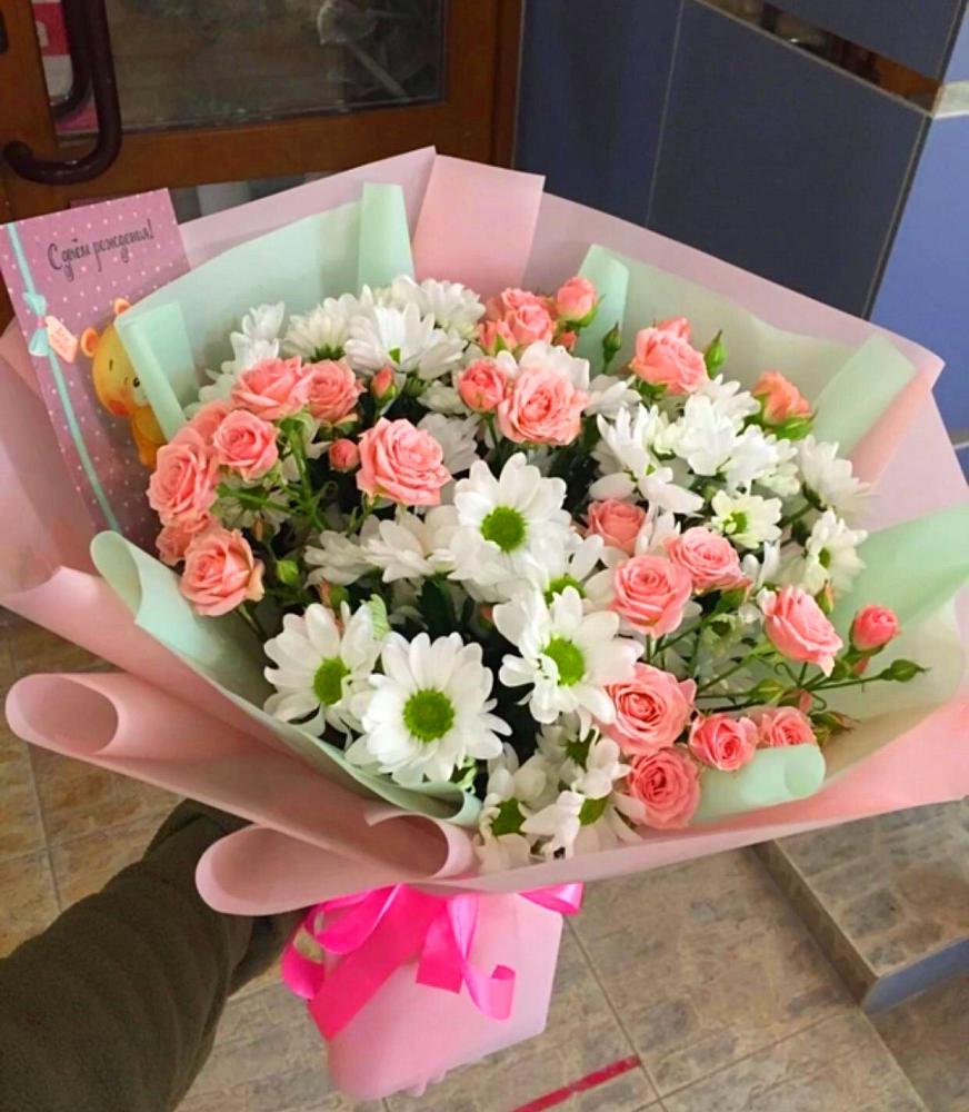 Букет цветов из: Розы и Хризантемы в Двубратском