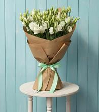 Букет цветов из:  Лизиантусы в Двубратском