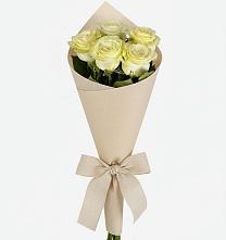 Букет цветов из:  Розы в Двубратском