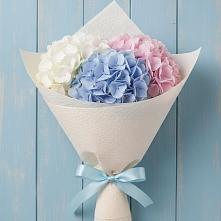 Букет цветов из:  Гортензия в Двубратском