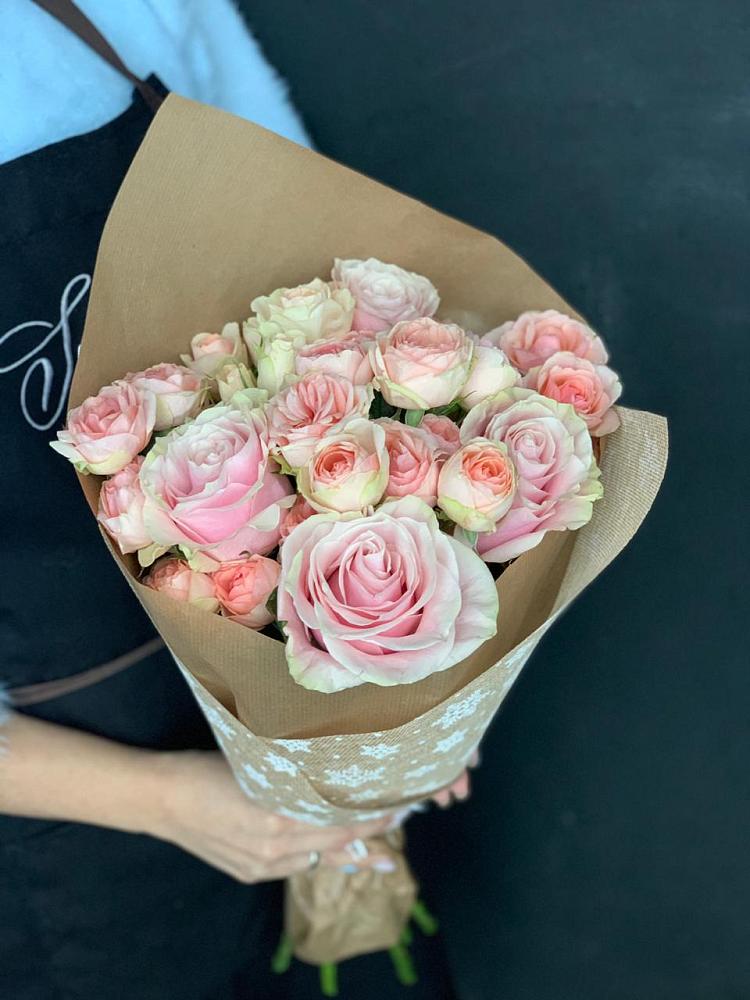 Букет цветов из: Хризантемы и Розы в Двубратском