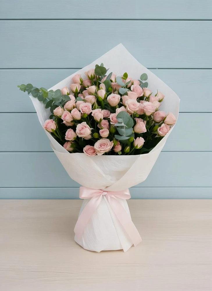 Букет цветов из: Розы в Двубратском