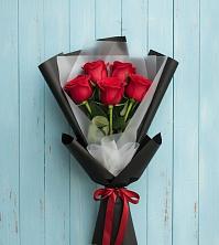 Букет цветов из:  Розы в Двубратском