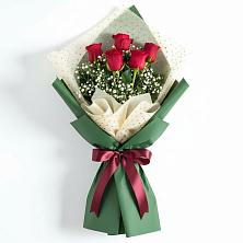 Букет цветов из:  Розы в Двубратском