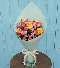 Букет цветов из:  Розы в Двубратском